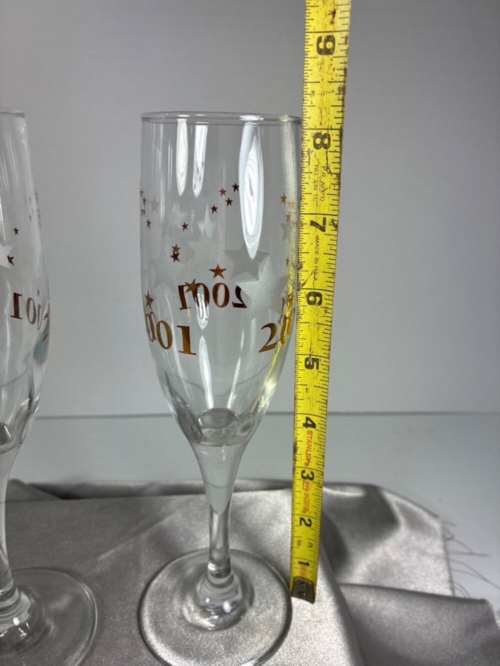 Vintage 2001 Champagne Flutes Set of 2 - Picture 4 of 6